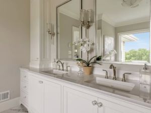 Benefits of Installing a Double Vanity in Your Bathroom
