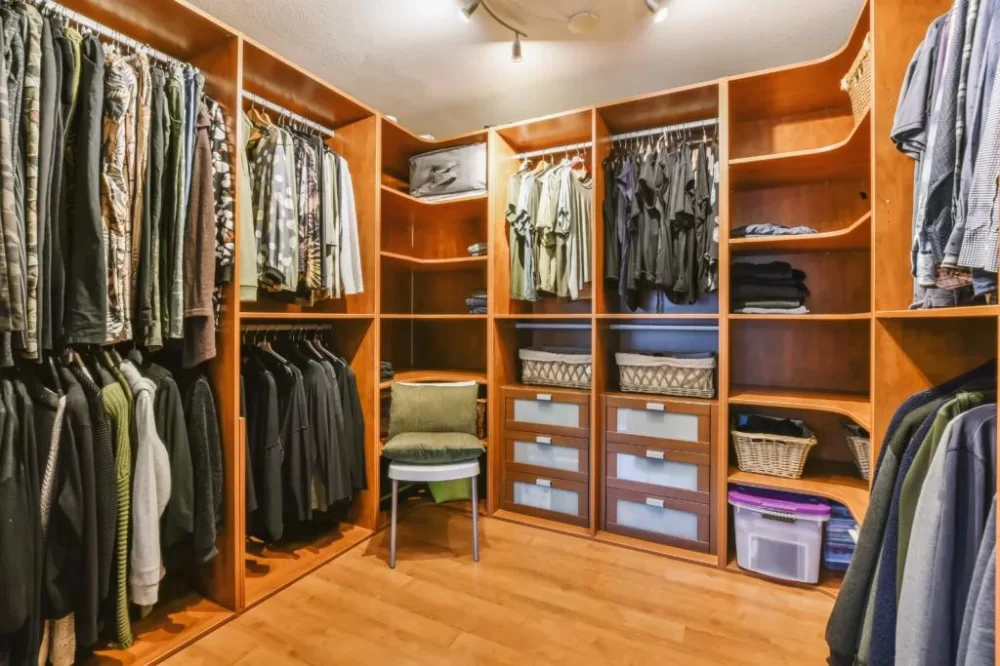 The Benefits of Installing a Walk-In Closet: Transform Your Home with Smart Storage Solutions