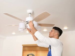Step-by-Step Guide on How to Install a Ceiling Fan in the Bedroom for Comfort and Style