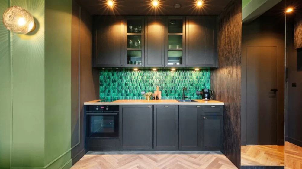 How to Install a New Light Fixture in the Kitchen: A Step-by-Step Guide for a Safe and Stylish Upgrade