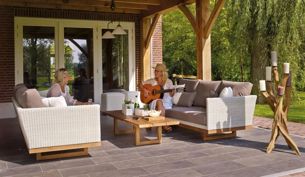 Affordable Ways to Update Your Outdoor Living Space for a Stylish Refresh