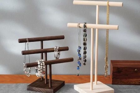 How to Build a DIY Wooden Jewelry Holder