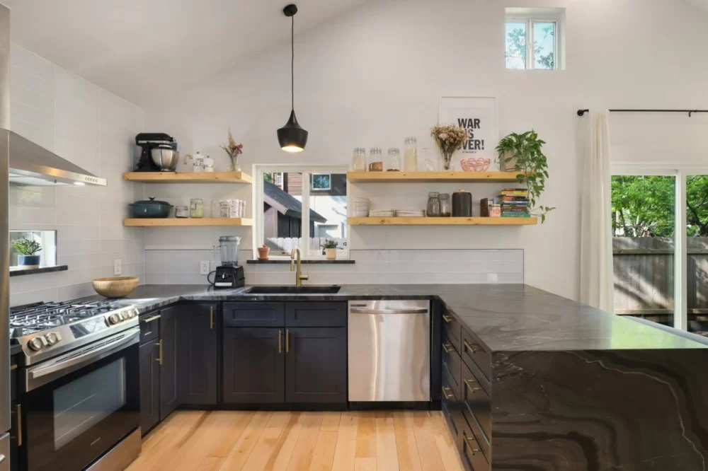 Effective Tips for Organizing a Small Apartment Kitchen to Maximize Space and Efficiency