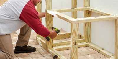 How to Build a DIY Outdoor Kitchen for Your Backyard – Step-by-Step Guide and Tips